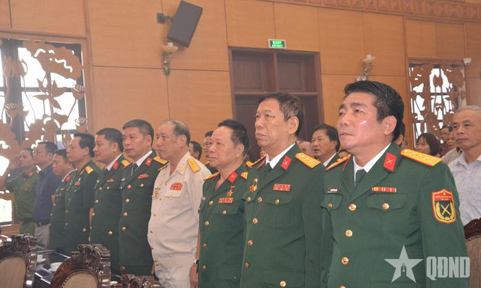 Các đại biểu tham dự buổi lễ. 