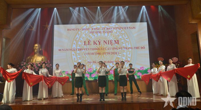 Tiết mục nghệ thuật biểu diễn tại lễ kỷ niệm. 