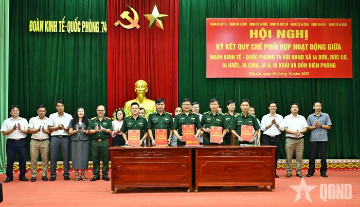 Đoàn Kinh tế - Quốc phòng 74 ký kế hoạch phối hợp với các Đồn Biên phòng Ia Nan, Ia O, Ia Chia và Đồn Biên phòng Cửa khẩu Quốc tế Lệ Thanh.