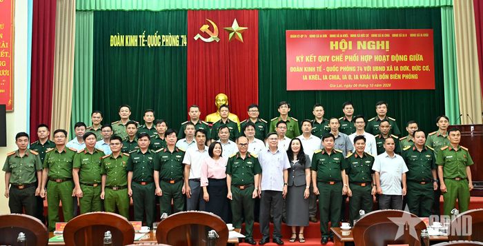 Các đại biểu tại hội nghị.
