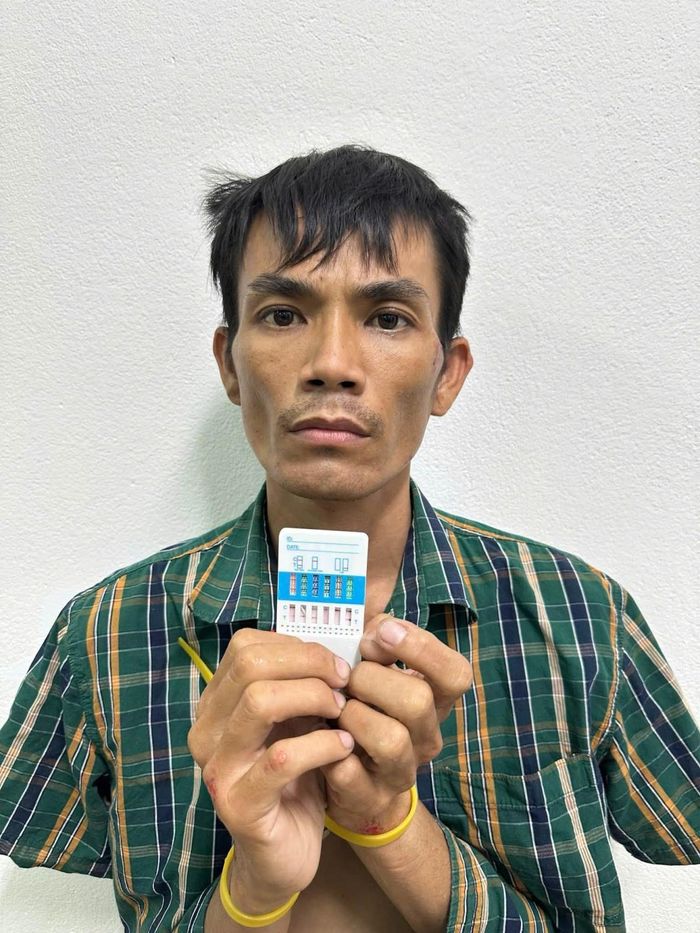 Đối tượng tại trụ sở Công an phường.