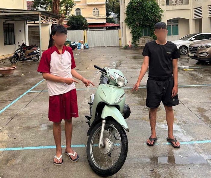 N.Đ.K. cùng H.G.H. (2010, trú phường Hòa Khánh, TP Đà Nẵng) thực hiện hành vi trộm cắp tại địa bàn phường An Hải vào khoảng 11 giờ 45 phút ngày 3-10.