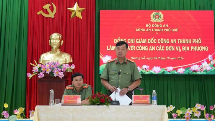 Đại tá Nguyễn Đình Dương phát biểu tại buổi làm việc.
