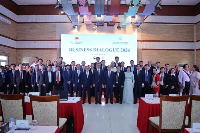  Đối thoại doanh nghiệp 2026 vào ngày 22/4 do Đại sứ quán Việt Nam tại Campuchia phối hợp với Hiệp hội Doanh nghiệp Việt Nam-Campuchia (VCBA) tổ chức, dưới sự chủ trì của Đại sứ Việt Nam tại Campuchia Nguyễn Minh Vũ. (Nguồn: Đại sứ quán Việt Nam tại Campuchia) 