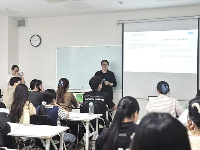 ThS. Choi Wonseok - Giảng viên Thỉnh giảng ngành Hàn Quốc học, Học viện Ngoại giao.