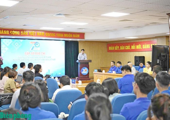 Quang cảnh buổi gặp gỡ báo chí do Trung ương Hội Liên hiệp Thanh niên Việt Nam tổ chức. Ảnh: Thùy Chi