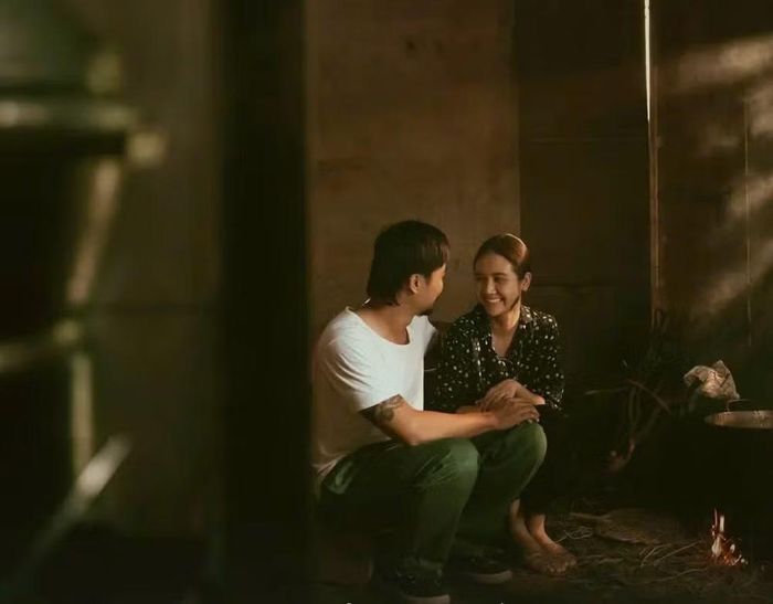 Duy Hưng và Huyền Lizzie lần đầu đóng cặp trên phim. Ảnh: VFC