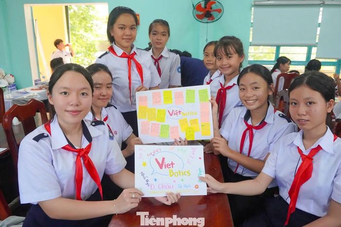 Theo lộ trình, “Robotics Day” được tổ chức tại 4 địa bàn, gồm xã Hòa Vang, xã Tiên Phước, xã Tây Hồ và xã Hòa Tiến tại Trường THCS Ông Ích Đường (phân hiệu thôn Hòa Phú), Trường THCS Lý Tự Trọng, Trường THCS Nguyễn Bỉnh Khiêm và Trường THCS Nguyễn Phú Hường.
