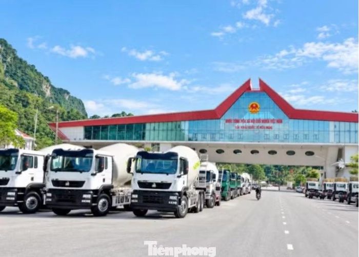 Hoạt động kinh tế cửa khẩu tiếp tục giữ vai trò là động lực tăng trưởng tại tỉnh Lạng Sơn.