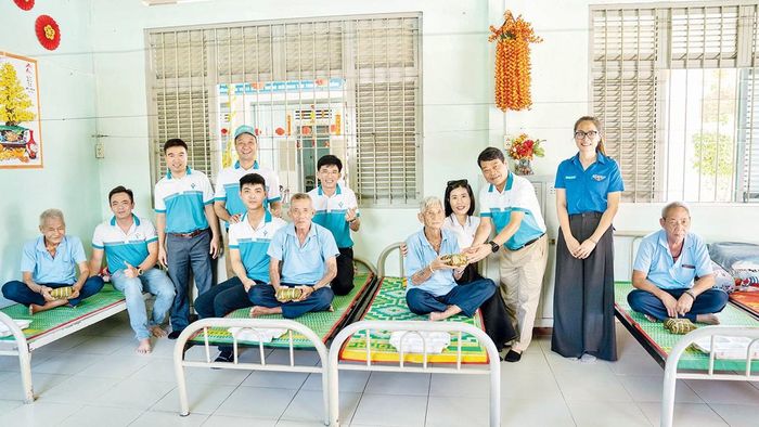 Chương trình “Ngàn tấm bánh, vạn nghĩa tình” mang đậm dấu ấn người lao động PVFCCo - Phú Mỹ