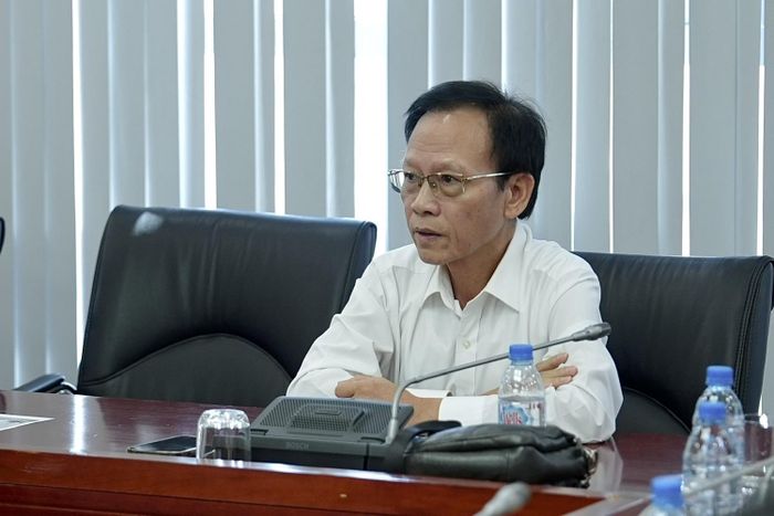 Ông Hà Văn Tuấn, Phó Chủ tịch Thường trực Chi hội Dầu khí Hà Nội: CCS/CCUS là lĩnh vực còn mới không chỉ đối với Việt Nam mà trên phạm vi thế giới. Vì vậy, để triển khai được công nghệ này, cần giải quyết đồng bộ nhiều vấn đề, từ pháp lý, kỹ thuật đến tài chính và môi trường (Ảnh: Đức Anh)
