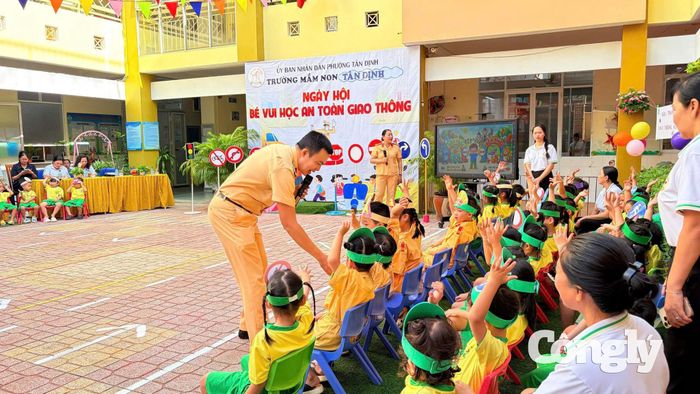 Gieo kỹ năng an toàn cho trẻ mầm non.