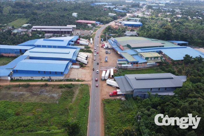 Kho sầu riêng tại địa bàn xã Ea Knếc.