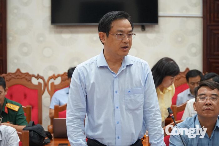 Ông Hồ Quang Đệ, Giám đốc Sở Xây dựng Đắk Lắk thông tin tại họp báo.