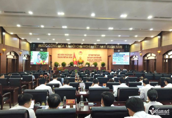 Kỳ họp chuyên đề đã thông qua mức hỗ trợ mới