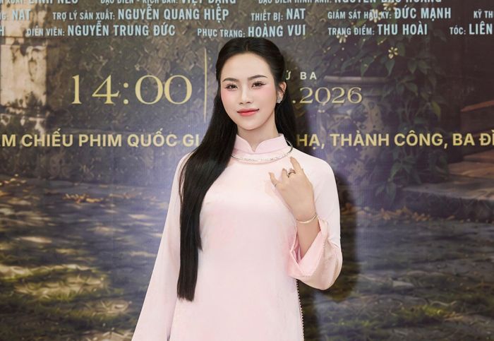 Ca sĩ Đặng Ngọc Anh trong ngày ra mắt MV.