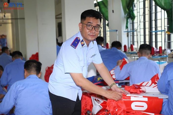 Anh Phạm Công Nhu, cán bộ Tổ Tham mưu tổng hợp, Cơ sở Cai nghiện ma tuý số 1.