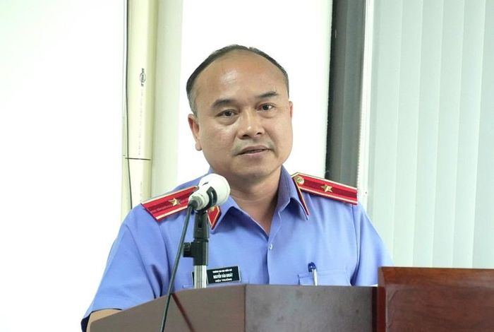  TS. Nguyễn Văn Khoát, Hiệu trưởng Trường Đại học Kiểm sát phát biểu khai giảng khóa học.