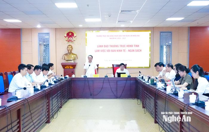 Quang cảnh cuộc làm việc. Ảnh: Mai Hoa