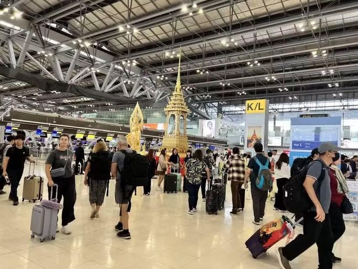 Sân bay Thái Lan tấp nập khách qua lại. (Ảnh: TTXVN)