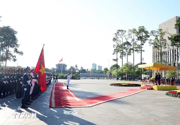 Lễ đón chính thức Tổng thống Cộng hòa Panama José Raúl Mulino và Phu nhân. (Ảnh: Thống Nhất/TTXVN)