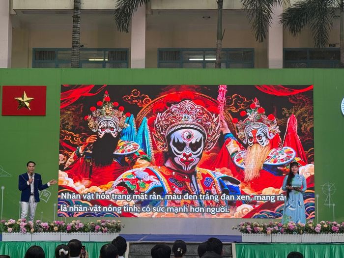 Nghệ sĩ hát Bội chia sẻ nhiều thông tin về lịch sử và sự phát triển của một bộ môn nghệ thuật truyền thống.