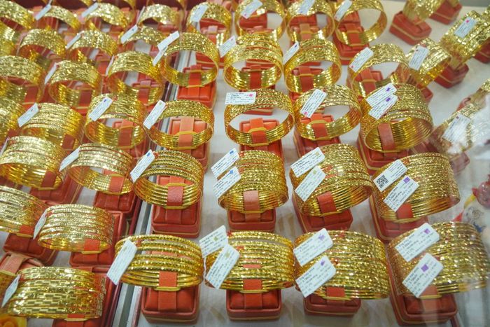 Chênh lệch mua - bán vàng miếng SJC duy trì 3 triệu đồng/lượng, là yếu tố người mua cần cân nhắc.