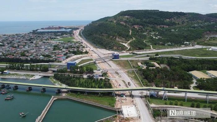 Giải ngân đầu tư công là nhiệm vụ trọng tâm trong quý IV.