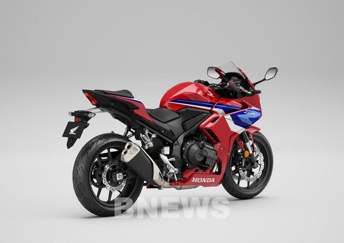 Honda CBR500R có giá bán 209,990 triệu đồng