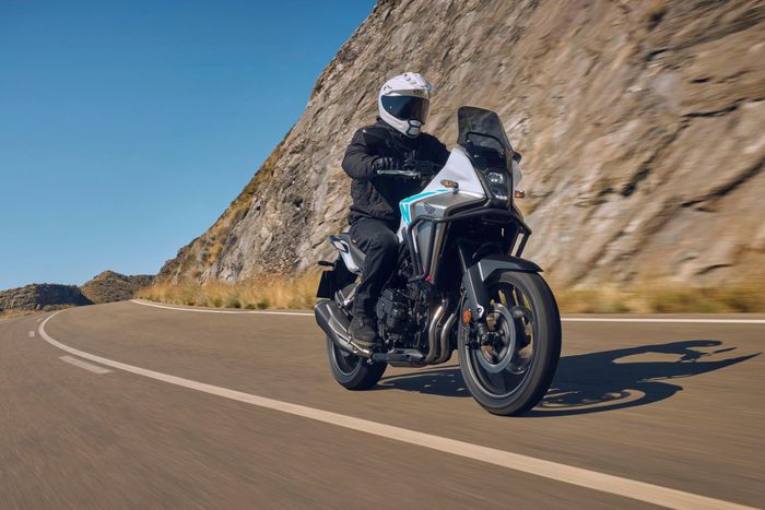 Honda NX500.