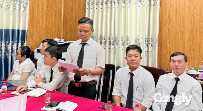 Ông Bùi Linh Sơn phát biểu tham luận