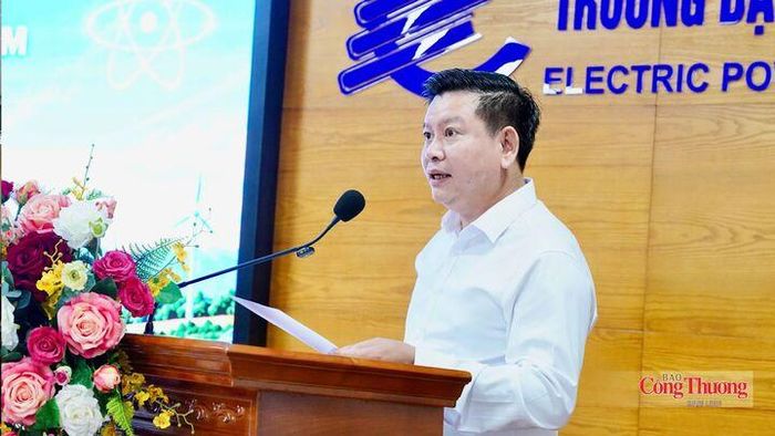 PGS.TS. Đinh Văn Châu, Hiệu trưởng Trường Đại học Điện lực.