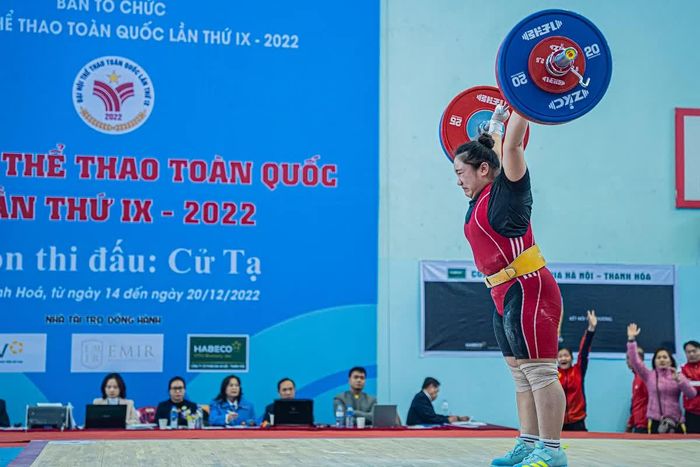 2 tấm HCV cử tạ do Hà Thị Hoá giành được ở ngày thi đấu cuối giúp thể thao Thanh Hoá bứt phá trước Đà Nẵng trong cuộc đua tốp 4 tại Đại hội lần thứ IX, năm 2022.