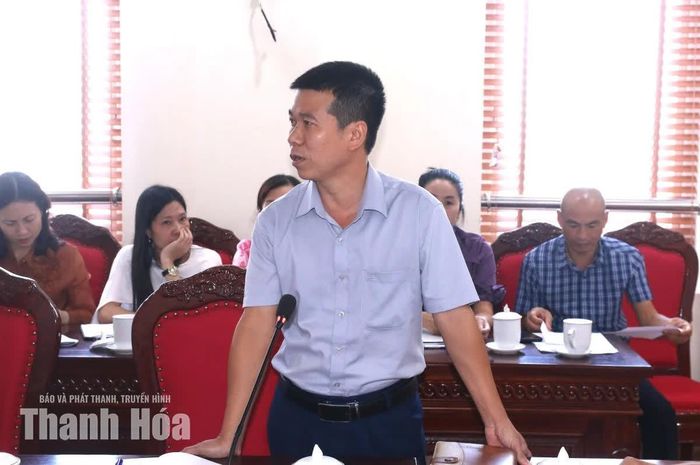 Đại biểu tham gia ý kiến tại hội nghị.
