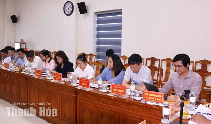 Các đại biểu dự hội nghị.