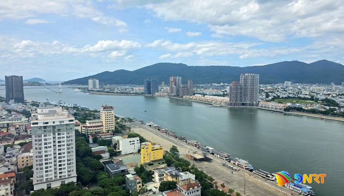 Kinh tế - xã hội thành phố 9 tháng đầu năm phục hồi và chuyển biến tích cực. Trong ảnh: Một góc đô thị thành phố. Ảnh: HÀN NGUYÊN