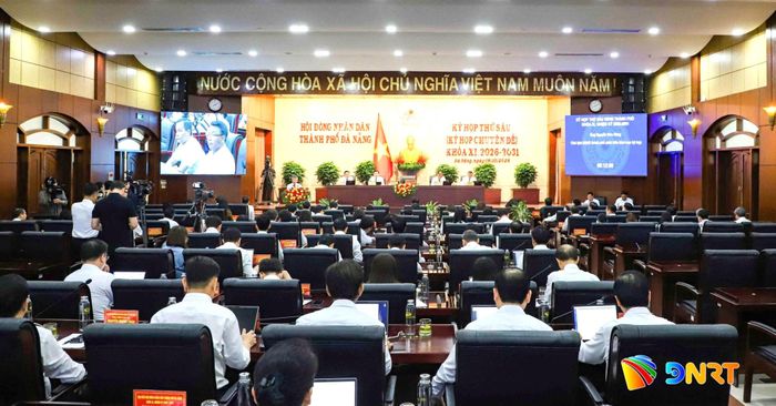 Quang cảnh kỳ họp. Ảnh: PHÚ - HUY
