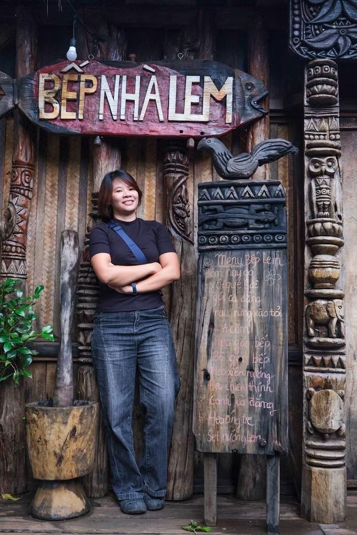  Hoa văn, họa tiết ngày càng được đưa vào nhà hàng, quán cà phê, homestay tạo nên những không gian đậm chất Tây Nguyên. Ảnh: Minh Châu 