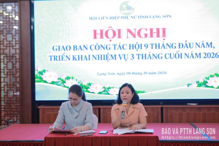 Lãnh đạo Hội LHPN tỉnh điều hành thảo luận tại hội nghị
