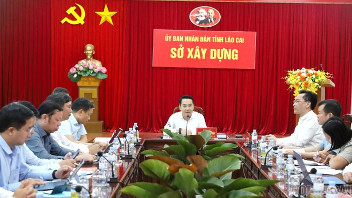 Đồng chí Nguyễn Tuấn Anh - Phó Bí thư Tỉnh ủy, Chủ tịch UBND tỉnh phát biểu kết luận buổi làm việc.