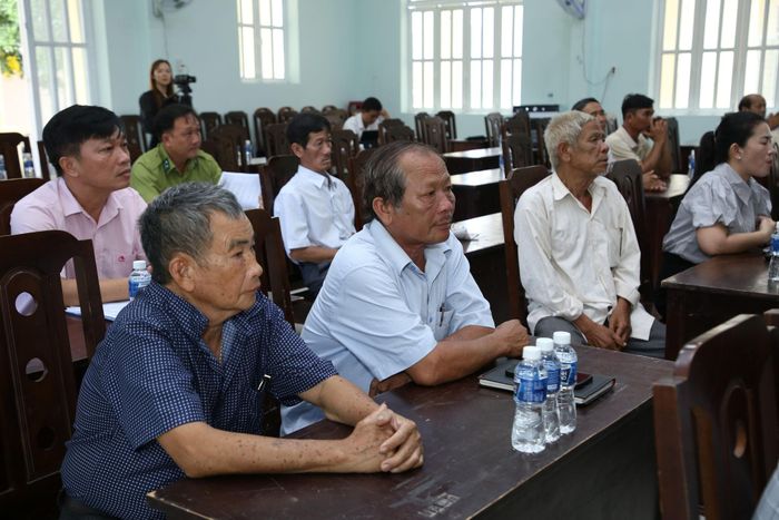 Cử tri xã Vĩnh Hảo tham dự hội nghị