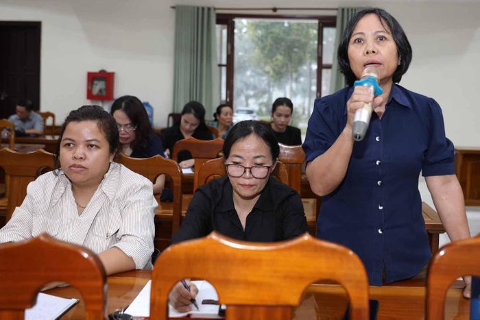 Cử tri Nguyễn Thị Tâm kiến nghị xem xét chế độ hỗ trợ người hoạt động tại các chi hội ở thôn