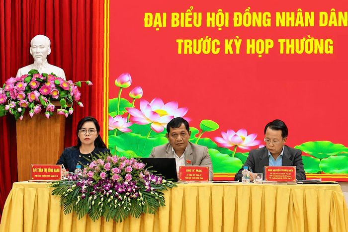 Tổ đại biểu số 2 HĐND tỉnh Lâm Đồng chủ trì hội nghị tiếp xúc cử tri tại xã Nam Ban Lâm Hà