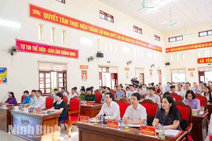 Các đại biểu dự hội nghị.