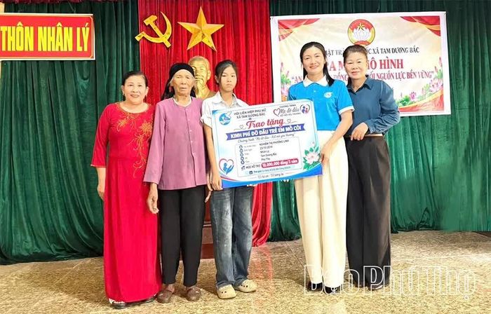 Hội LHPN xã Tam Dương Bắc kết nối nguồn lực, chăm lo trẻ em mồ côi, có hoàn cảnh khó khăn.