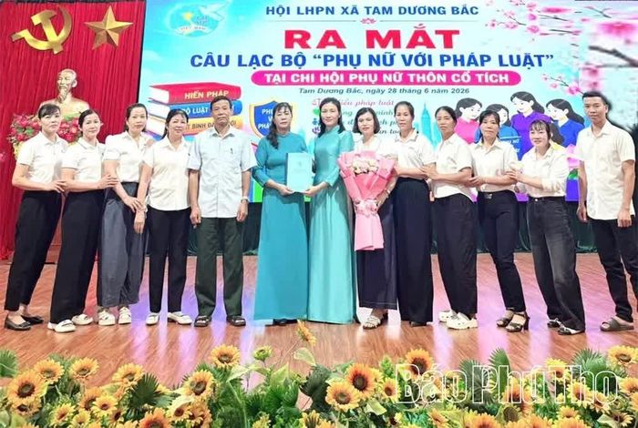Hội LHPN xã Tam Dương Bắc ra mắt mô hình CLB "Phụ nữ với pháp luật".