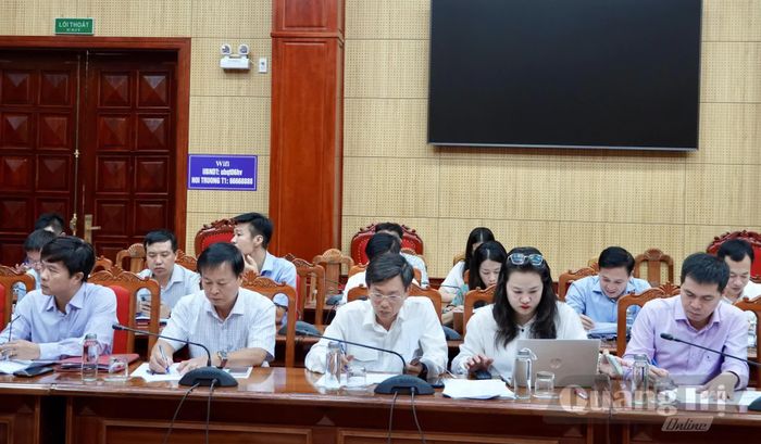 Các đại biểu dự buổi làm việc - Ảnh: H.N