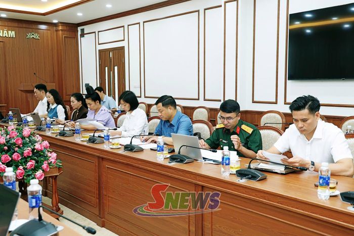 Các đại biểu dự hội nghị.