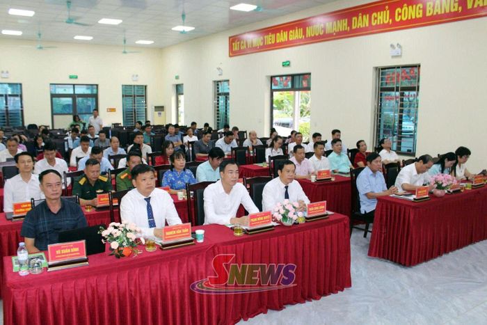 Các đại biểu dự gặp mặt.