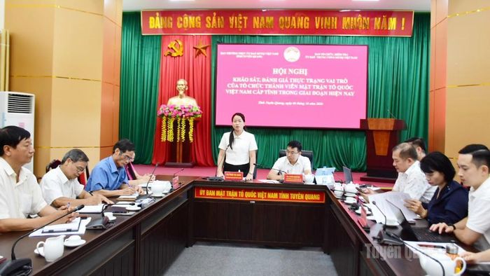 Đại biểu dự Hội nghị khảo sát, đánh giá thực trạng vai trò của tổ chức thành viên MTTQ Việt Nam cấp tỉnh trong giai đoạn hiện nay tại Hội Người cao tuổi tỉnh.